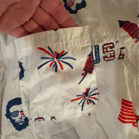 USA Patriotic Shirt 🇺🇸 unisex, but listed under men’s for sizing! Red White&Blue - Picture 7 of 10